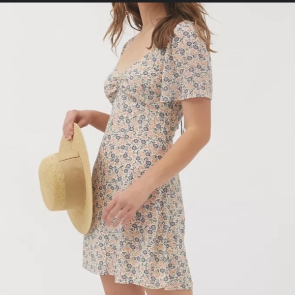 Urban Outfitters UO Mini Dress Spring Shower Chiffon Floral Butterfly Print Sz L - Picture 1 of 15